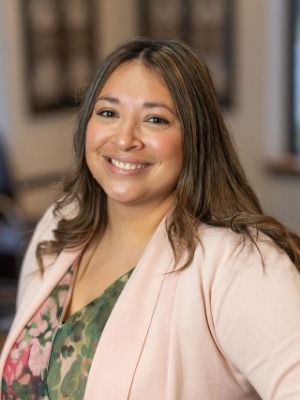 South Elgin dentist Doctor Taina P. Yanez 